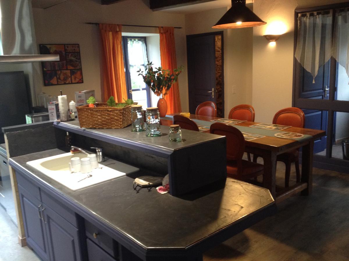 Beluga Bed and Breakfast La Godivelle Exteriör bild